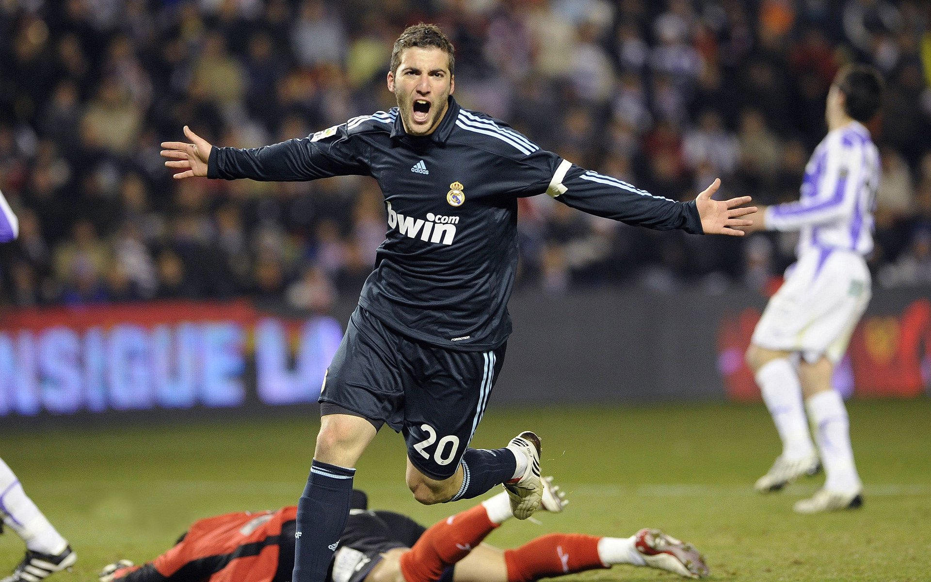 开云体育2026-巴雷拉，用最沉默的奔跑，写下最响亮的宣言